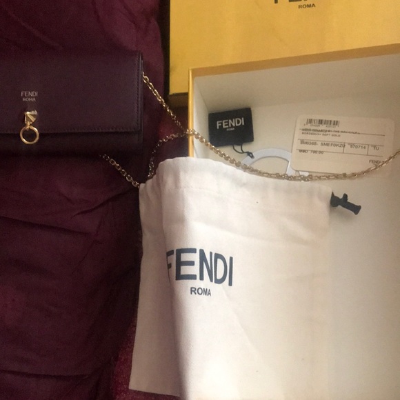 Fendi WOC Wallet On Chain  💯 Authentic!!! - Picture 4 of 5